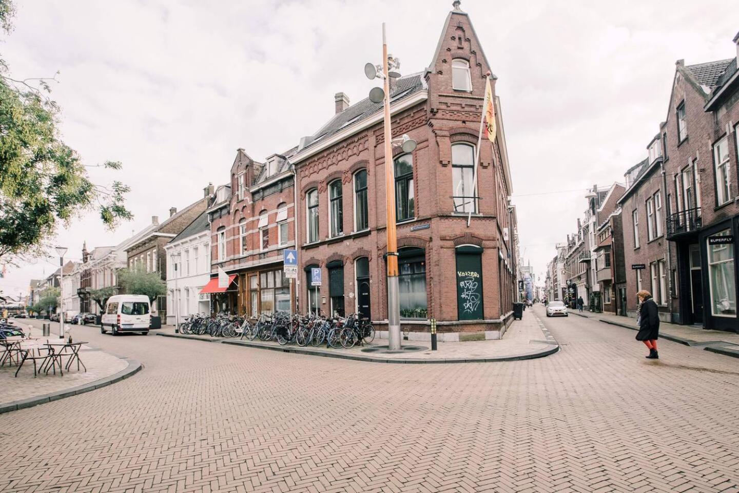 Stadsvilla Luxurious 3 room loft met airco Willem 2 Tilburg Exteriör bild